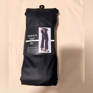 NWT Torrid Faux Leather Slim Boot Cut Leggings, Size 2